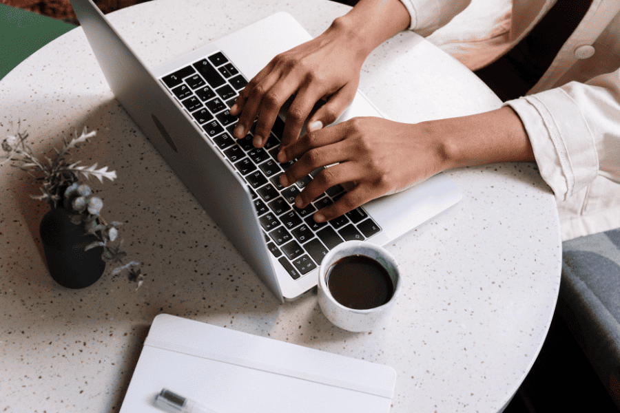 4 Easy Steps to Start Your Christian Lifestyle Blog