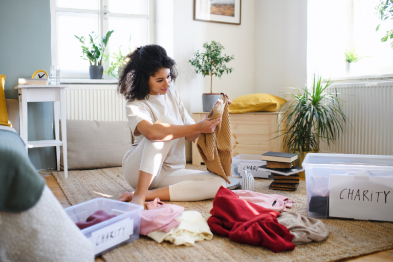 7 Mom Wardrobe Essentials for the Ultimate Capsule Closet