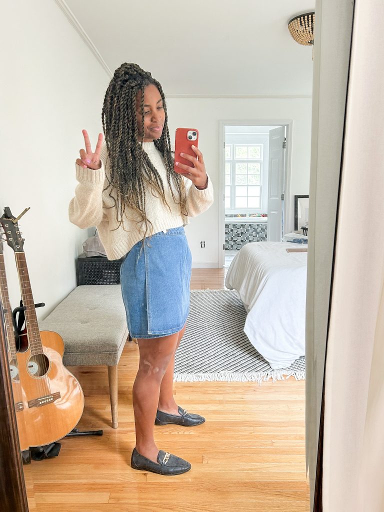 Denim skirt outfit ideas for winter